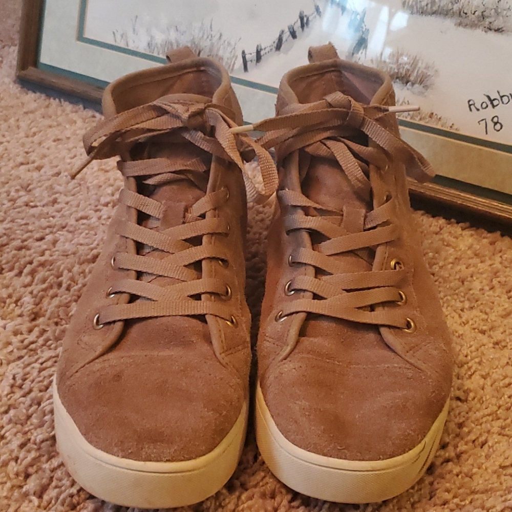 Koolaburra Ugg 10 Kellen High Top Suede Sneakers